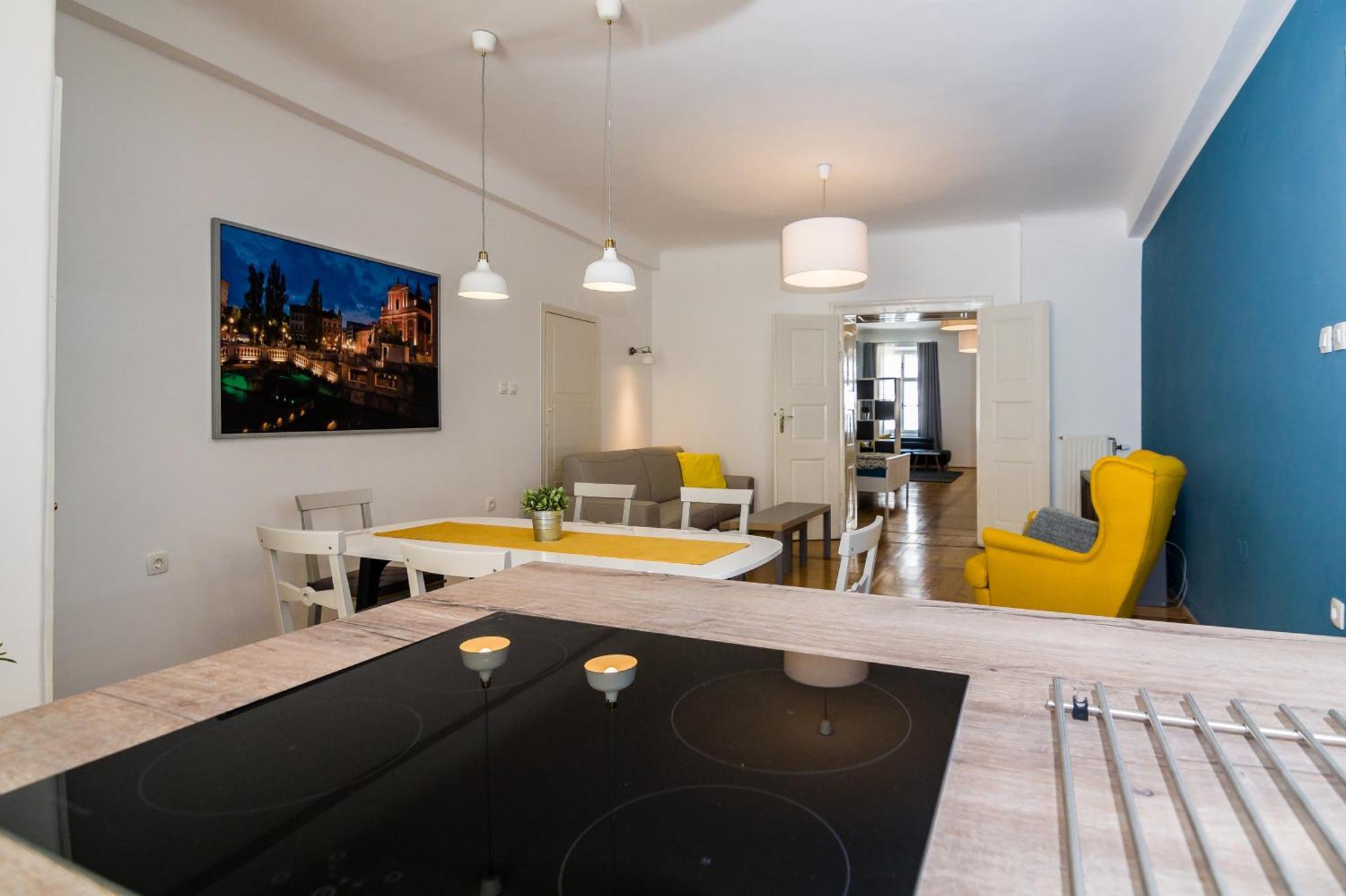 Elegant Central Apartment ลูบลิยานา ภายนอก รูปภาพ
