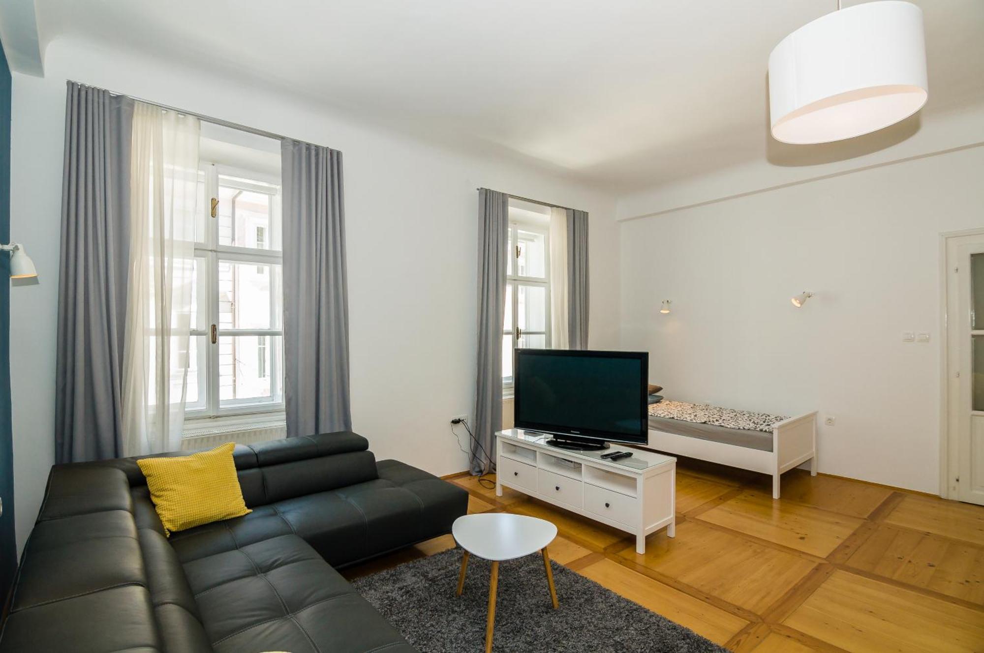 Elegant Central Apartment ลูบลิยานา ภายนอก รูปภาพ