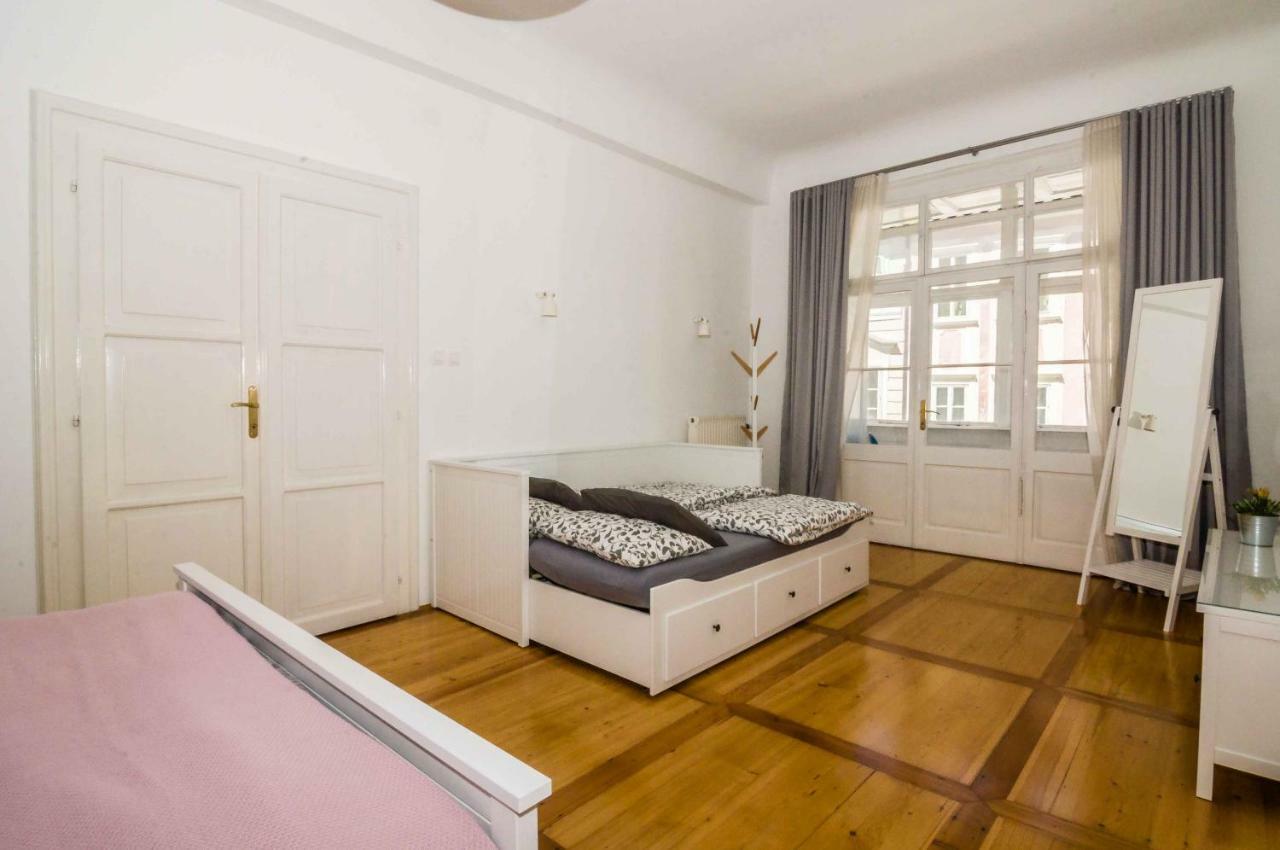 Elegant Central Apartment ลูบลิยานา ภายนอก รูปภาพ